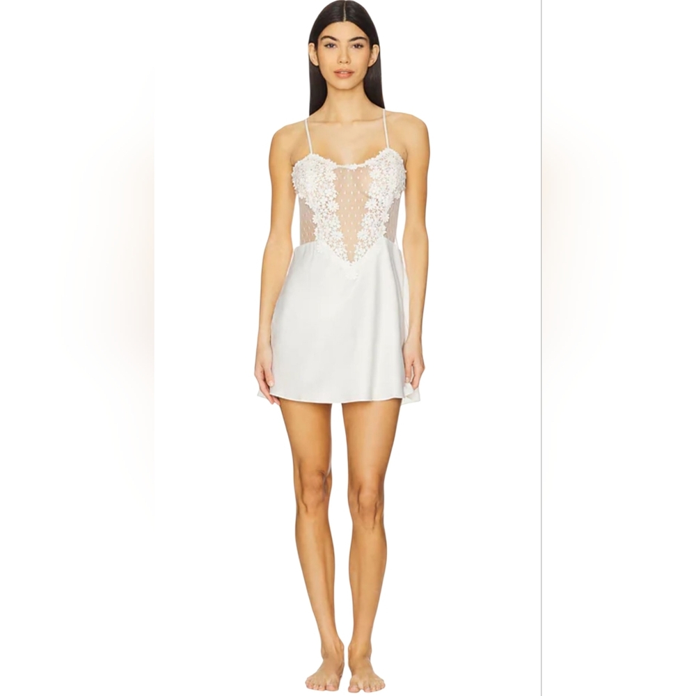 Flora Nikrooz White Lace Chemise